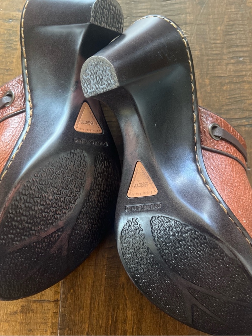 Børn Corii brown leather handcrafted slip-on clogs with 3.5” wedge heels sz 8 - Picture 5 of 6